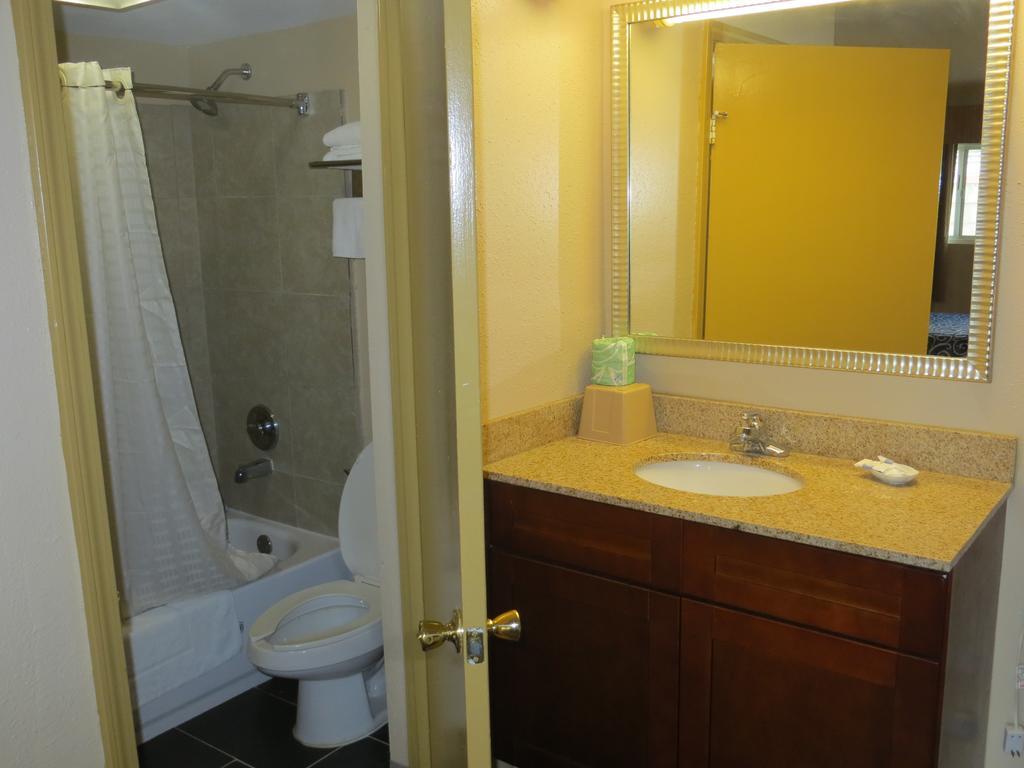 Astro Best Inn Houston Exterior foto